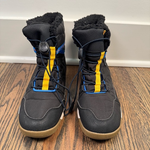 Marrell Snow Crush 3.0 waterproof snow boots size 5M - Picture 2 of 7